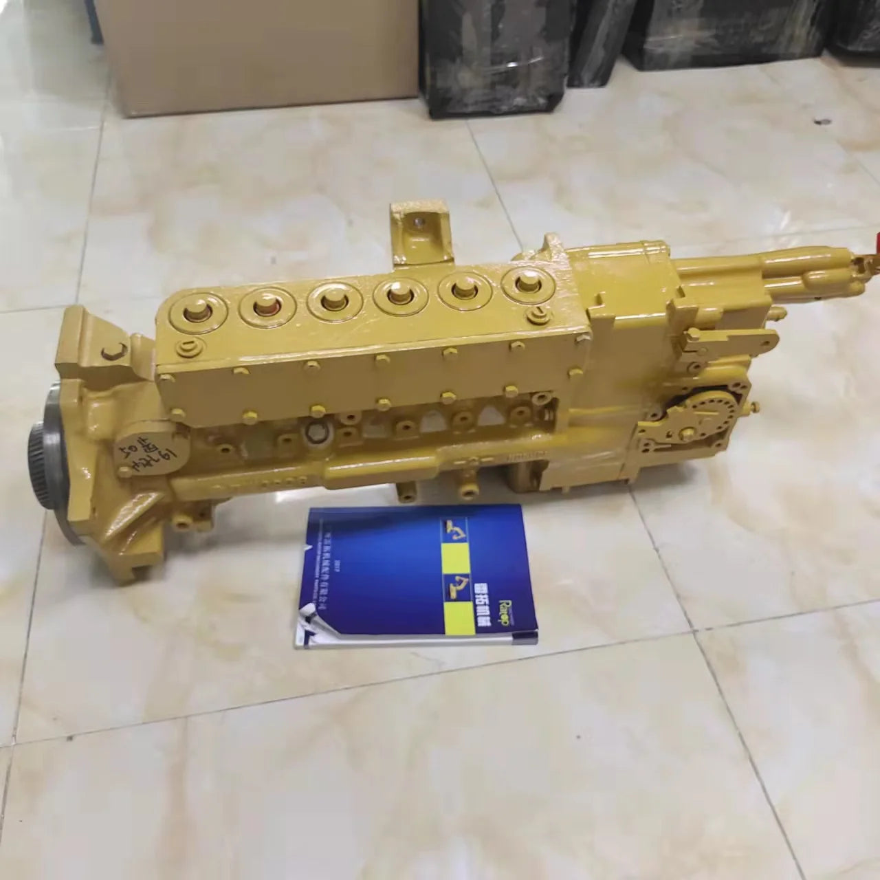 3406 3406C Engine Parts 104-4409 1044409 Fuel Injection Pump 20R4734 20R-4734 Diesel Fuel Pump
